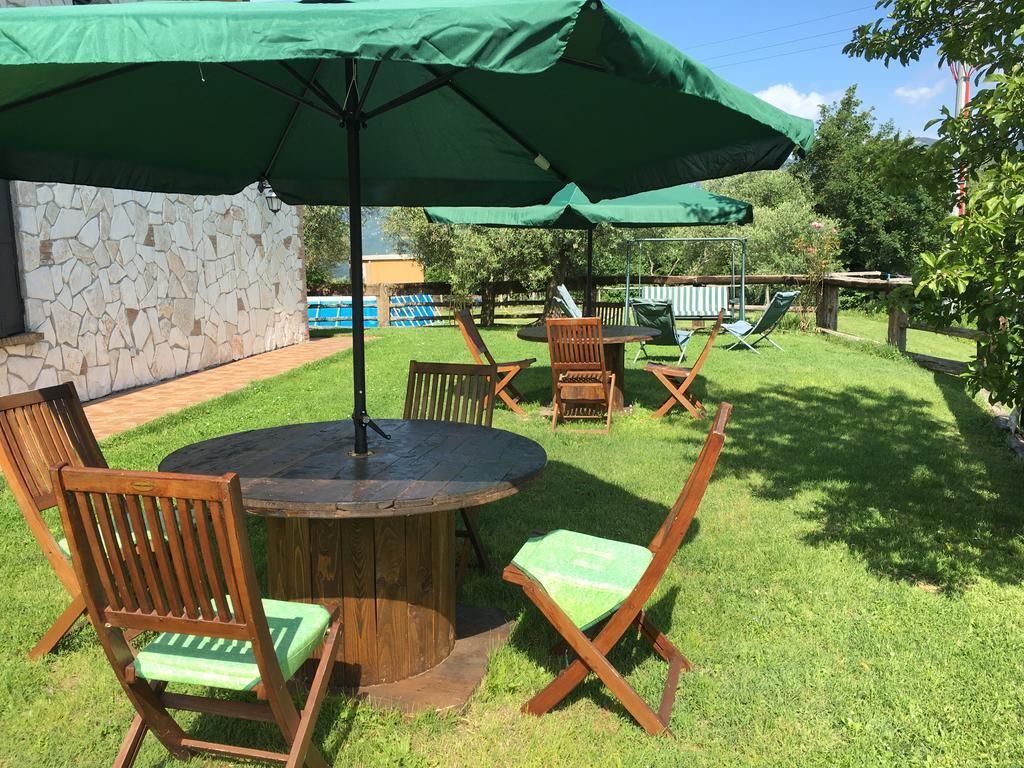 Chalet Dei Parchi Bed & Breakfast Saracinesco Exterior foto